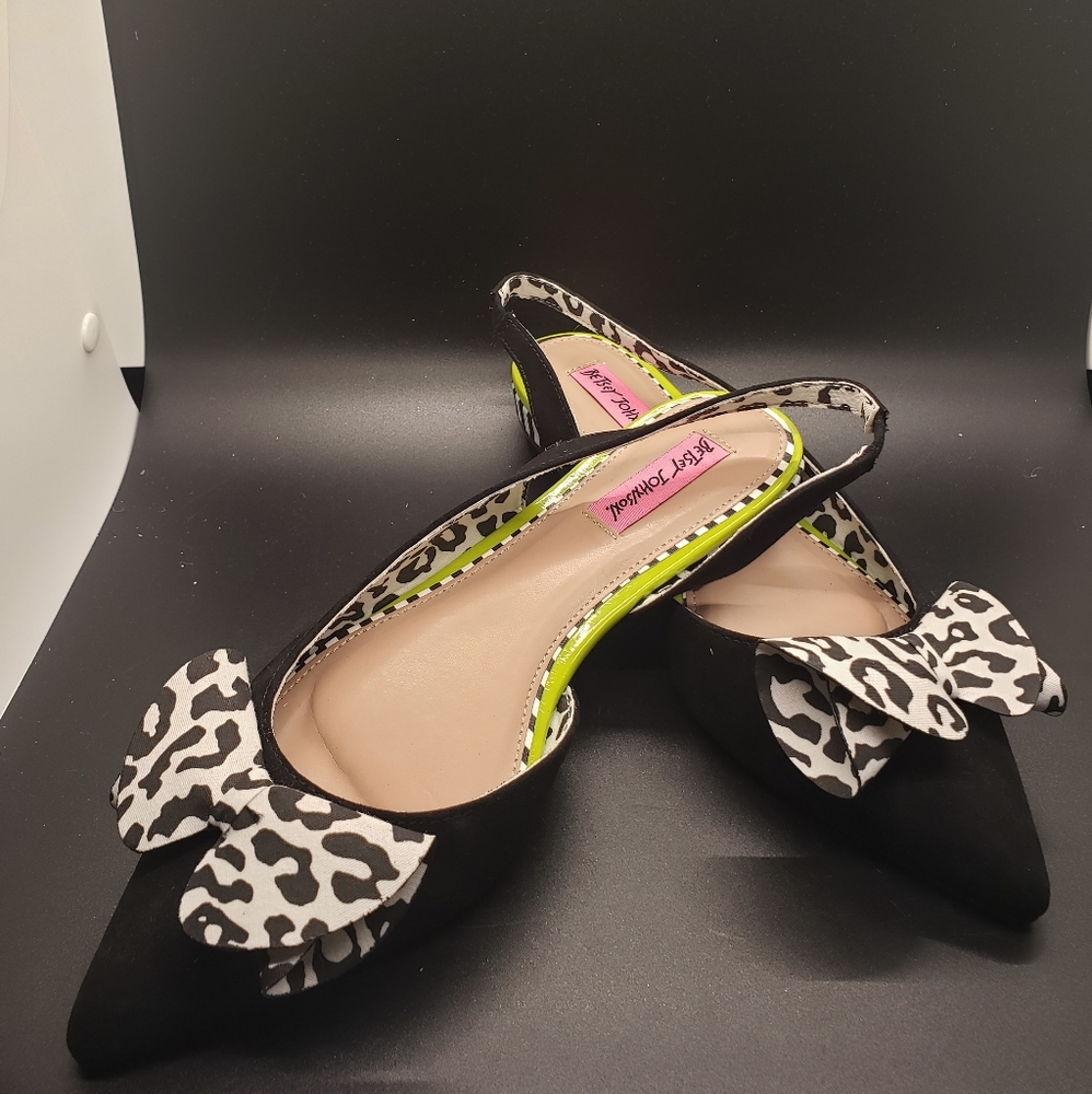 Betsy johnson flats